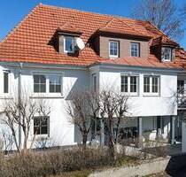 Generationenhaus mit viel Charme ... tollem Garten, plus moderner Technik und neuer Heizung - Meßstetten