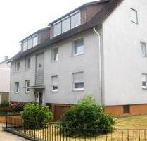 Gepflegte 2- Zi.- Dachgesch.- Wohnung m. überdachter Loggia u. Einbauküche in Northeim 0stpreußenstr