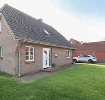 Charmantes EFH mit großem Garten in Neukirchen