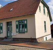 Zweifamilienhaus mit insgesamt 5 Zimmern im Zentrum Zarrentin´s - Zarrentin am Schaalsee