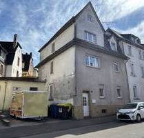 BIETERVERFAHREN - PROVISIONSFREI für Käufer - Sanierungsbedürftiges Zweifamilienhaus aus Nachlass - Pirmasens Innenstadt