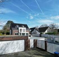 Außergewöhnliches Einfamilienhaus auf Erbpachtgrundstück mit Pool und Saunahaus in Münster-Gievenbeck