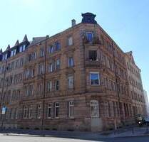 4 12 Zimmer Wohnung im 3. Obergeschoss in Nürnberg-Gostenhof