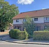 Langenhagen-Godshorn - angenehm Leben in gesuchter Lage - junges RMH mit 4 Zimmern, kl. Garten & Carport