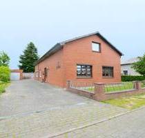 Einfamilienhaus mit großem Grundstück - ideal für Handwerker oder Familien mit vielen Wohnideen - Odderade