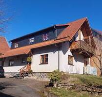 Schöne 2-Zimmer-ETW mit Balkon + Gartenanteil in Hilders-Simmerhausen