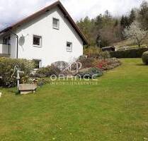 ***Panoramablick & Traumlage! Imposantes Grundstück mit 2706 qm & beeindruckendes großes Haus*** - Goldkronach
