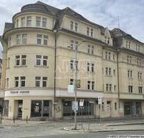 Zentral in Zeitz: Wohn- und Geschäftshaus für 214 EURm²