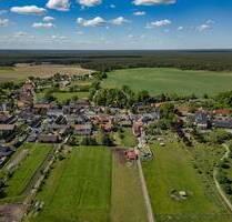 +Gehöft mit Zweifamilienhaus -Gewerbeflächen ca.300QM-Landwirtschaftsflächen ca.6500QM+ - Tauer