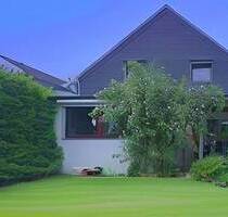 Selbst einziehen & Freiraum genießen mit Garten und Stellplätzen - Mülheim Dümpten