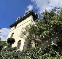Dresden-Loschwitz: Mehrfamilienhaus mit Stil