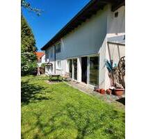 Großzügiges EFH mit ELW auf 1700m² Grundstück (weitere Bebauung möglich) Top Lage in Nidderau