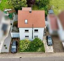 Familienidyll mit viel Platz - Ein- bis Zweifamilienhaus mit großem Garten in Ensdorf