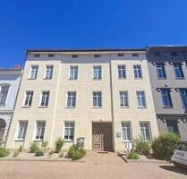 Großzügige 2-Zimmer-Wohnung mit Terrasse! - Brandenburg an der Havel Altstadt