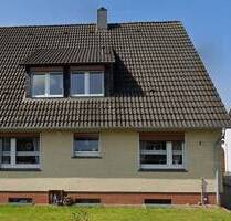 DHH mit 2 Wohnungen (1 x frei) + großem Grundstück in ruhiger Lage in Reinfeld von Privat