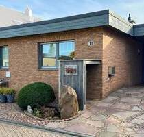 Perfekt für eine Familie! Moderner, großzügiger Bungalow in verkehrsberuhigter Spielstrasse - Erftstadt Kierdorf