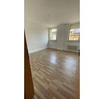 Schöne große 3,5 Zimmer-Wohnung - Erdmannhausen