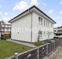 Platz für die ganze Familie - moderner Neubau mit Doppelgarage und Remise - Mühlenbecker Land