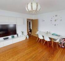 Großzügige 3-Zimmer-Wohnung mit Südbalkon - stilvoll wohnen im Altbauflair in WeilheimTeck - Weilheim an der Teck