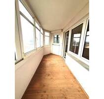 Helle 3 Zimmerwohnung mit Balkon und Tiefgaragenstellplatz zentrumsnah in Bayreuth