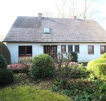 Handwerkerhaus auf einem großen Baugrundstück in zweiter Reihe - Harmsdorf