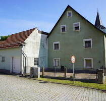 Bauernhaus mit Scheune in ländlicher Lage in Hirschbach - Hirschbach / Eschenfelden