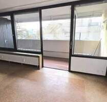 Toplage, gute Aufteilung, schöne Aussicht: Die Whg braucht nur handwerkliches Geschickt, 3,5 Zi, Whg - Landshut Nikola