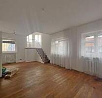 Immobilien Richter: Vielseitiges Wohn- und Gewerbeensemble mit besonderem Charakter - Düsseldorf Garath