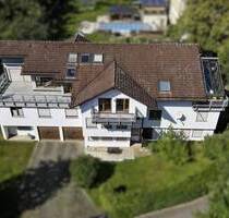 Repräsentatives Wohn- und Geschäftshaus mit Wintergarten & Stellplätzen in Lichtenstein bei Zwickau - Lichtenstein/Sachsen