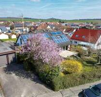 Wunderschönes Einfamilienhaus mit XXL-Garage und großem Garten - Lauchheim Röttingen