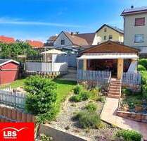 Weihnachtsangebot! Modernisierter Bungalow mit Doppelgarage, Garten und viel Gemütlichkeit - Ronneburg Hüttengesäß