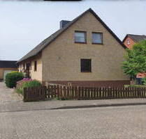 Familienfreundliches Zweifamilienhaus in Bergen