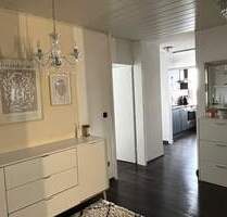 Renovierte 3-Zimmer-ETW mit Süd-Loggia und Ausblick zum Kanal - Erlangen Büchenbach