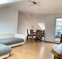 Charmante Dachgeschosswohnung mit Loggia in ruhiger Lage - Im Schacht 6-8, Saarbrücken