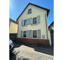 Zwei Chancen ein Objekt - Entkerntes Wohnhaus + Werkstatt - Bad Nauheim