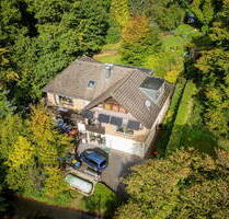 Viel Platz auf 3 Ebenen: großzügige DHH Haus Doppelgarage, PV, naturnahe Lage in Remscheid-Hasten