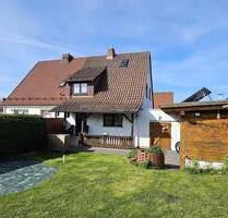 Harmonische Doppelhaushälfte mit Garage und Garten in Zentrumsnähe! - Rödental Oeslau