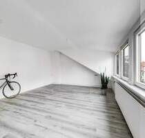 Charmante Dachgeschosswohnung im begehrten Stadtteil Walle - Bremen Osterfeuerberg