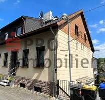Einfamilienhaus mit Einliegerwohnung in Dudweiler! - Saarbrücken