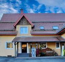 Saniertes Bauernhaus mit Wirtschaftsgebäuden und großem Gartengrundstück in Alleinlage - Lichtenau Asseln