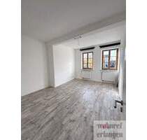 Exklusive 3,5-Zimmer-Wohnung mit Balkon, Stellplatz und EBK am Theaterplatz Erlangen