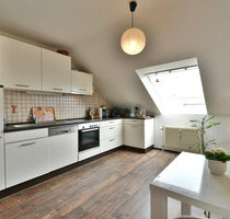 Helle 2,5-Zimmer-Dachgeschoss-Wohnung in Eimeldingen