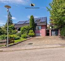 Stilvoll wohnen mit offener Raumhöhe, Kamin, Garage und Einliegerwohnung - Ihr Zuhause in Häslach - Walddorfhäslach