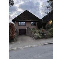 Kernsaniertes Einfamilienhaus in Top-Lage von Rellingen