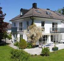 Ihr neues Zuhause in Icking: Sonnige Doppelhaushälfte mit viel Platz und idyllischem Garten!