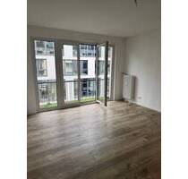 Aufwendig sanierte 3 Zimmerwohnung mit einem Austritt in unmittelbarer Dom und Rheinnähe! - Köln Altstadt-Nord