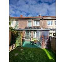 Familienfreundliches Reihenhaus - 6 Zimmer - zentral und doch ruhig gelegen BJ 2010 - Elmshorn