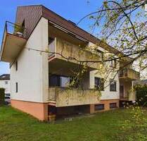 Alzenau-Hörstein: Bezugsfreie 3-Zi.-Wohnung mit Parkett, EBK, 2 Balkonen & 2 Stellplätzen