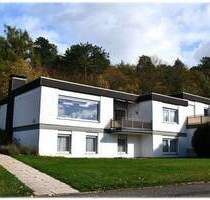 Gepflegte Doppelhaushälfte mit großzügigem Raumangebot in ruhiger Stadtrandlage - familienfreundlich & naturnah! - Korbach