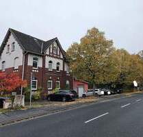 16-Raum-Mehrfamilienhaus mit großem Grundstück(inkl. Anbau uvm)BAUGENEHMIGUNG 5 Wohnungen - Laatzen Rethen